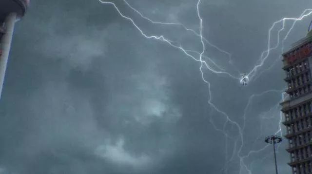 大雨傾城的這個(gè)季節(jié)，智慧城市安防監(jiān)控給你關(guān)懷